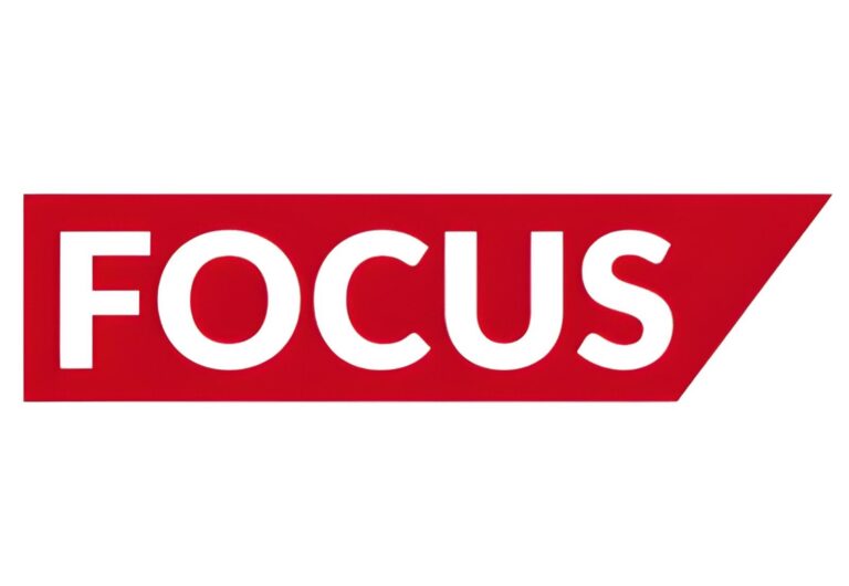 Logo magazynu Focus. Biały napis na czerwonym tle.